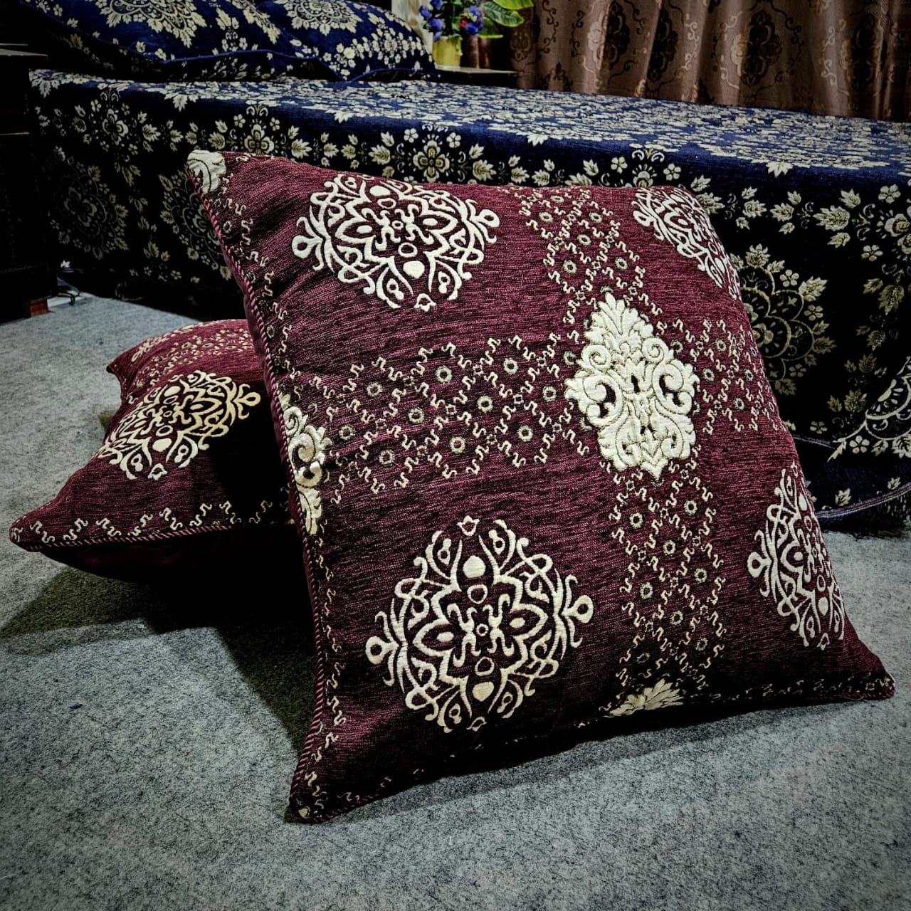 Latest Collection 👉 2 PCS Floor cushion Cover set *💯  👉 Fabric velvat ❤